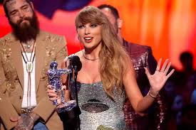 Taylor Swift: Queen of the VMAs, Again